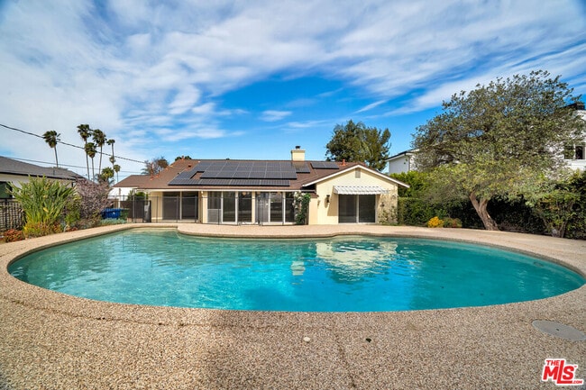 Building Photo - 19732 Henshaw St