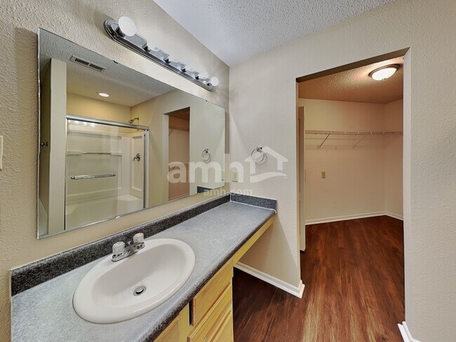 Building Photo - 12897 E 131st St