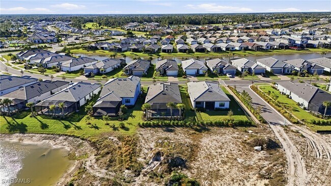 Building Photo - 1954 Fresno Ave