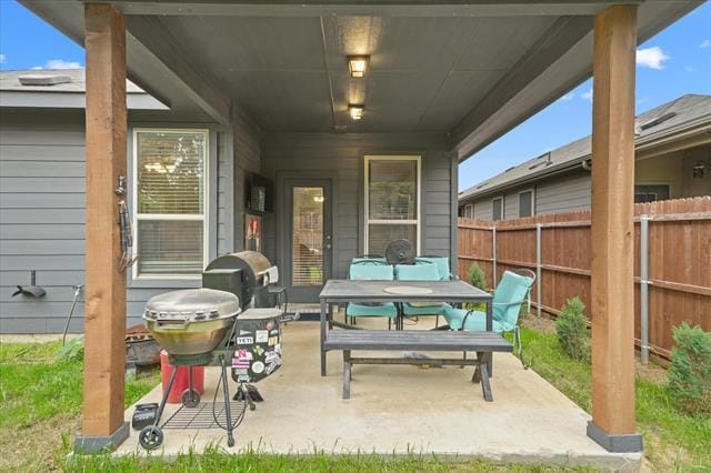 Building Photo - 585 Concho St