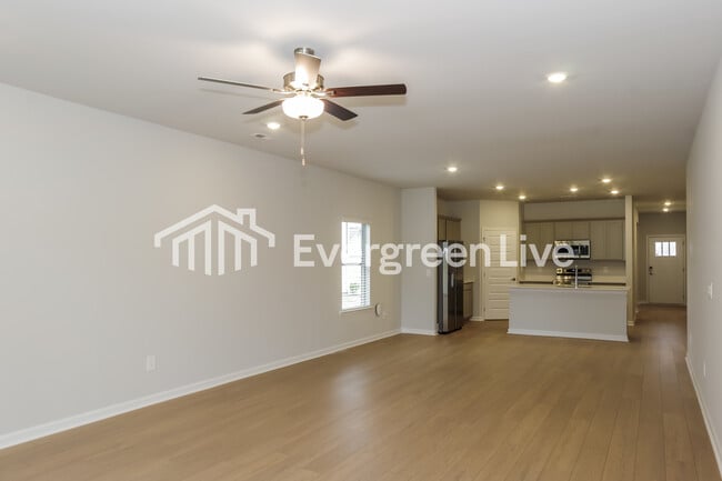 Building Photo - 16670 Maggie Ct