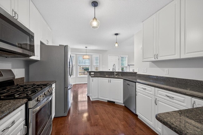 Building Photo - 1010 Trail Stream Way