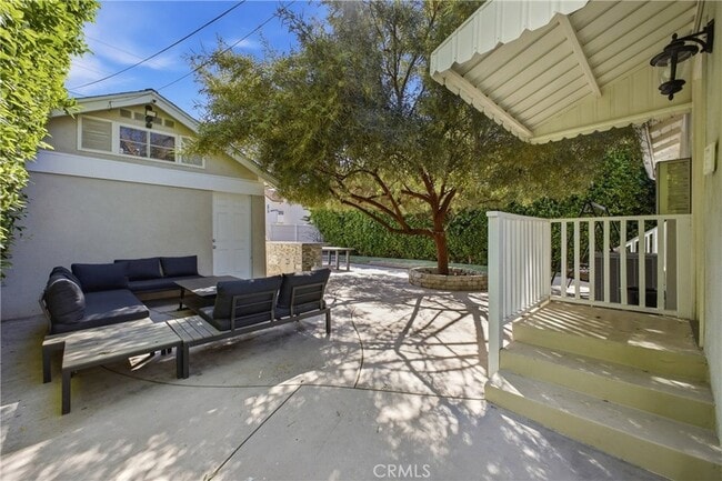 Building Photo - 630 Pioneer Dr