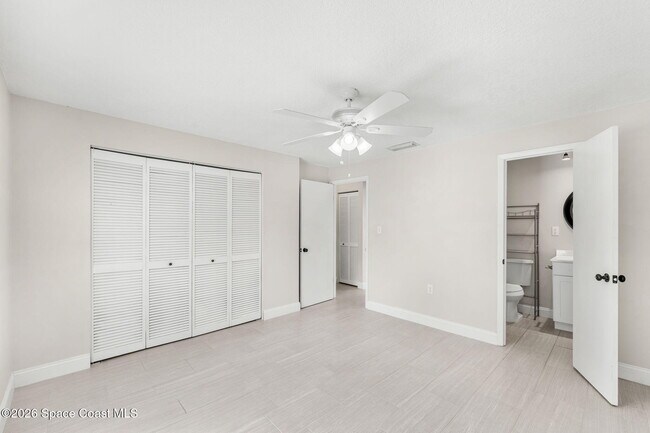 Building Photo - 3077 Sea Gate Cir