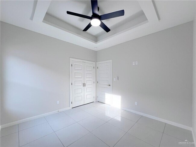 Building Photo - 24 E St