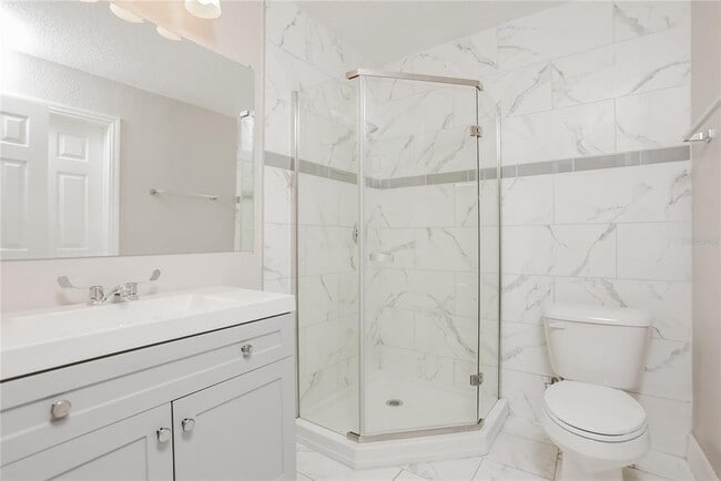 Building Photo - 5709 Ridgeway Dr