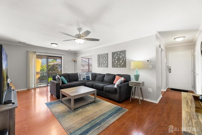 Building Photo - 131 Beverly Hl Ter