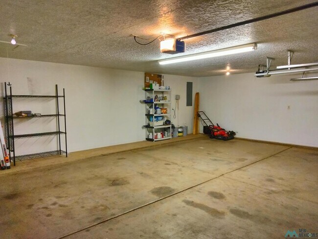 Building Photo - 2620 Fred Daugherty Dr