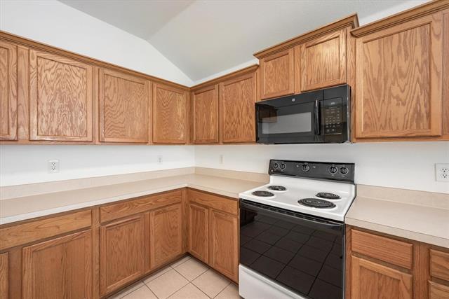 Building Photo - 3110 Eastwood Dr