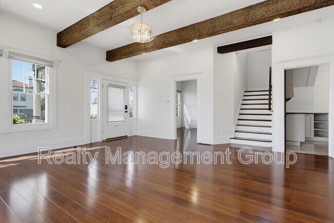 Building Photo - 4469 Cleveland Ave