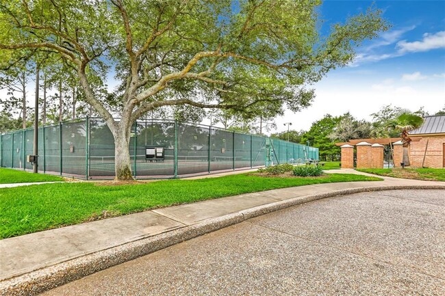 Building Photo - 5522 Honor Dr