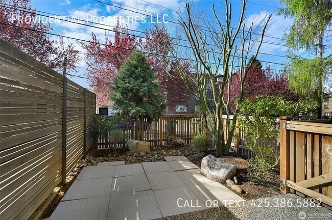 Building Photo - 1918A N 46th St