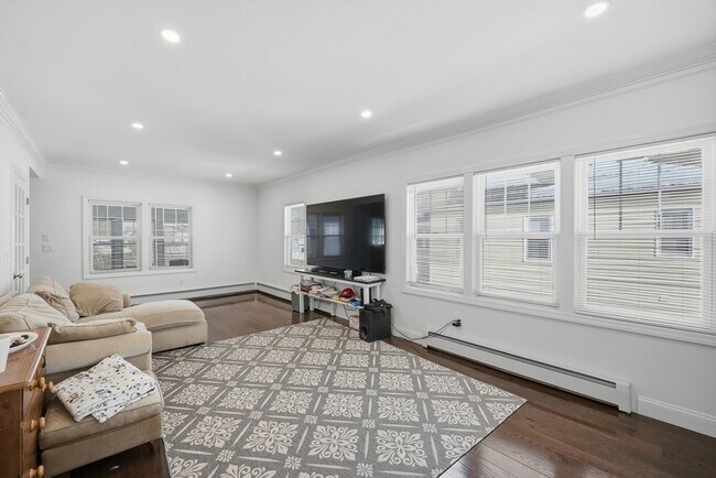 Building Photo - 34 Wilson Ave