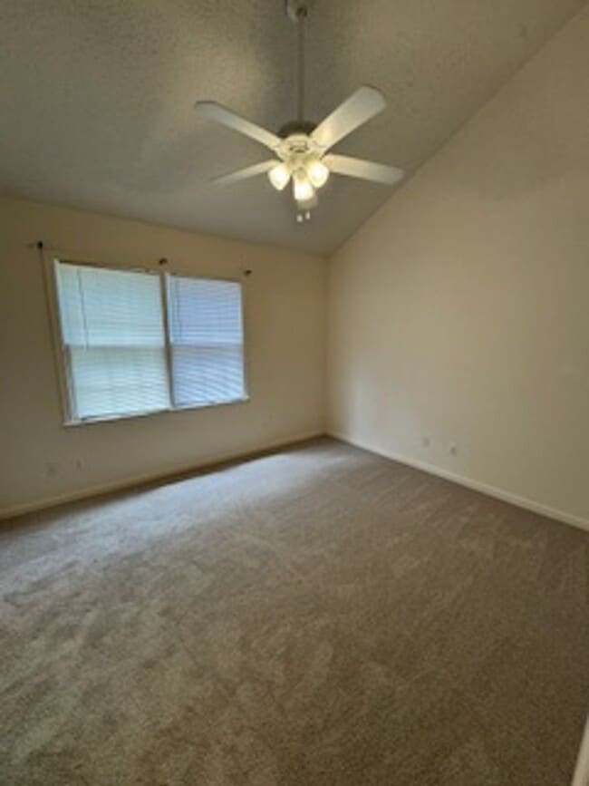 Building Photo - 107 Wexford Pl