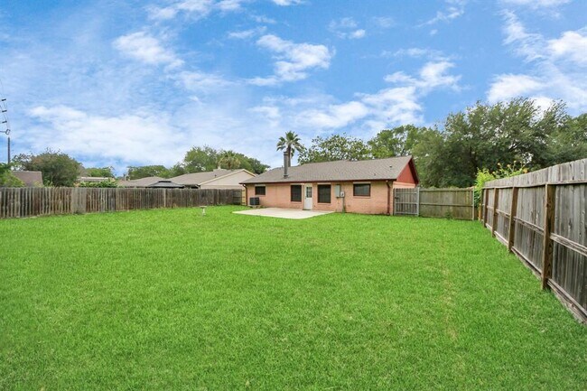 Building Photo - 2614 Cobble Ridge Dr