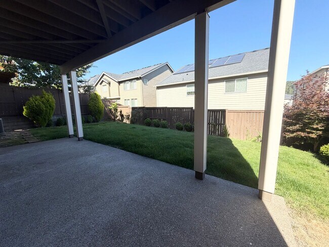 Building Photo - Beautiful 5 Bedroom with Den/Office and Large Bonus Room in Bethany Ridge!!!