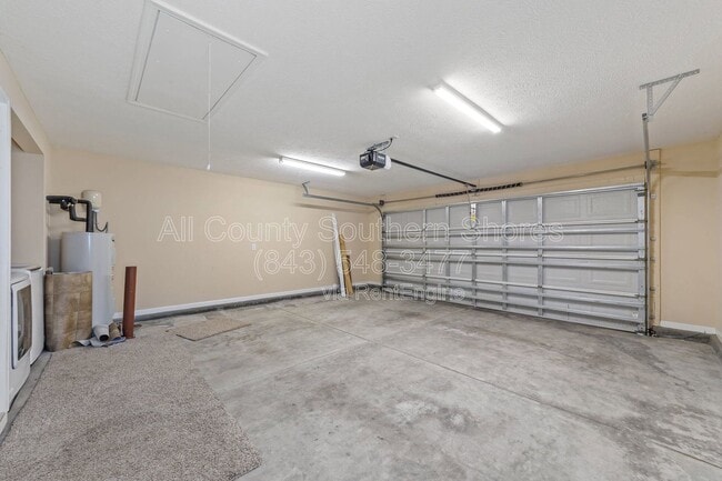 Building Photo - 240 Ackerman Dr