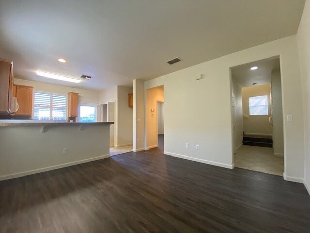 Building Photo - 3 Bedroom, 2.5 Bath, 1,505 sq. ft. home in...