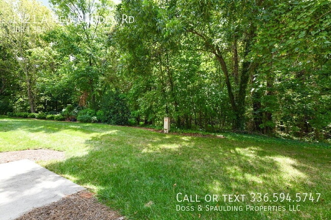 Building Photo - 1421 New Garden Rd