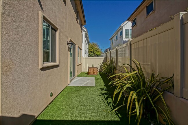 Building Photo - BUILT IN 2019: SPACIOUS & BRIGHT, DETACHED TOWNHOUSE W/ 2-CAR GARAGE & FENCED YARD IN GREAT RESID...