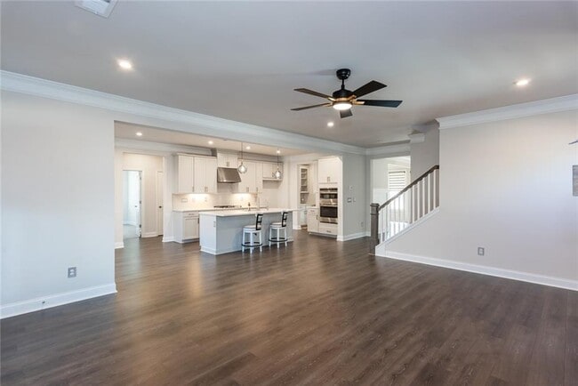 Building Photo - 5015 Montes Ln