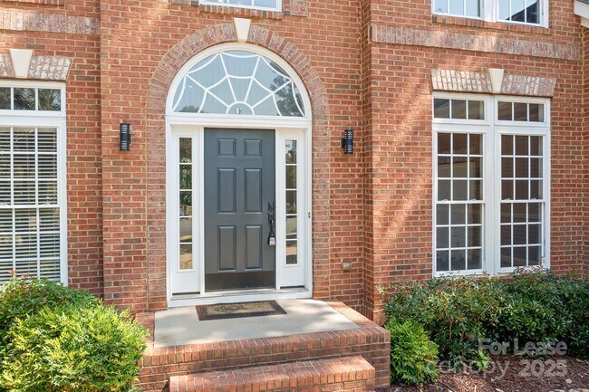 Building Photo - 20428 Marblehead Ct