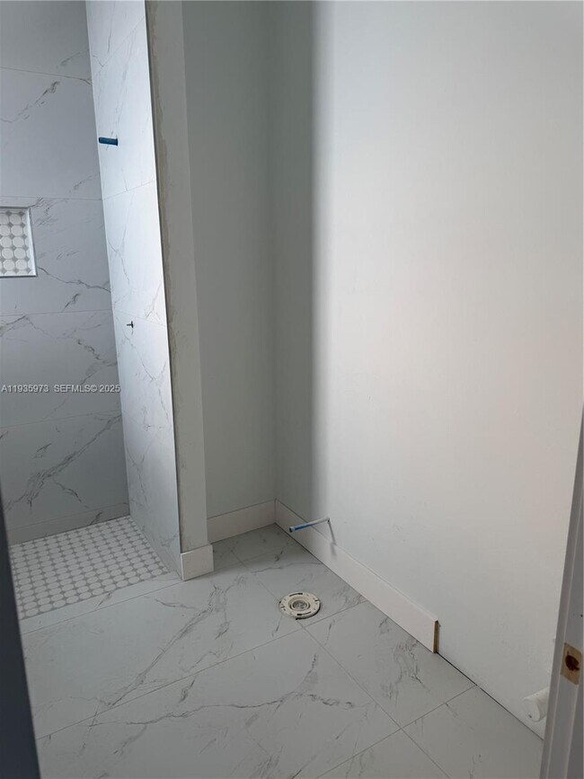 Building Photo - 68 Organ St