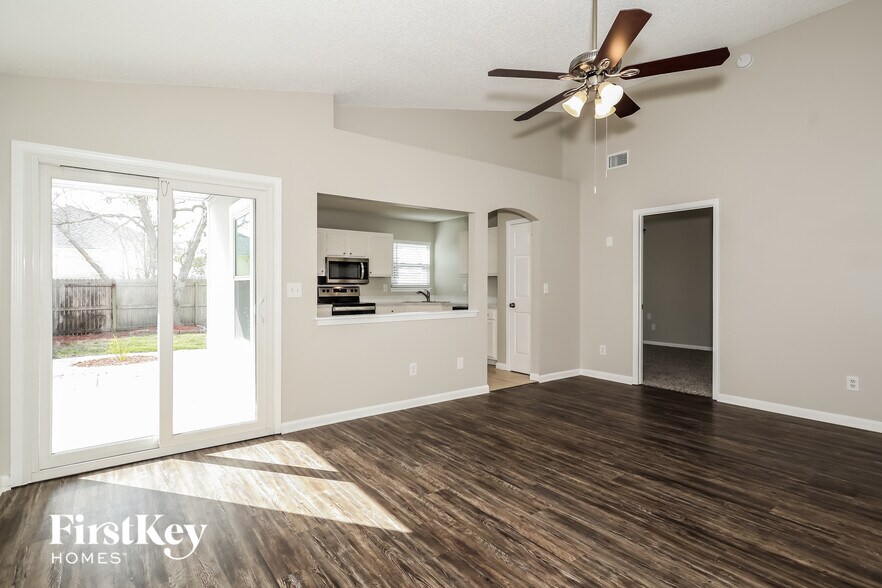 Building Photo - 3046 Wavering Ln