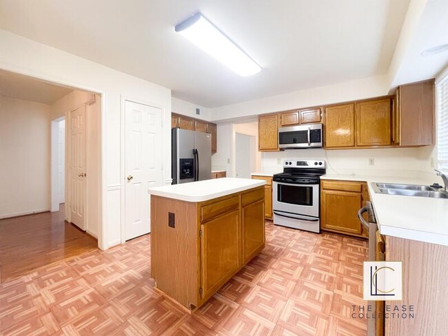 Building Photo - 15412 Overlea Ct