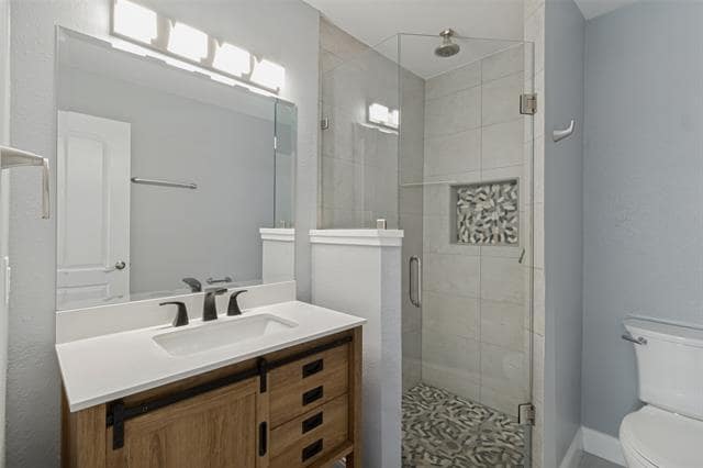 Building Photo - 9447 Viewside Dr