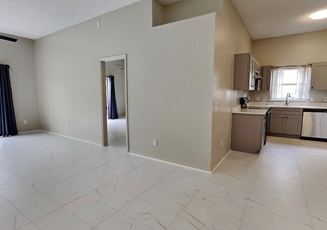 Building Photo - 1836 Blue Fox Ct