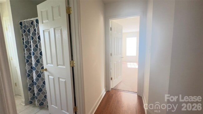 Building Photo - 5316 Oaktree Dr