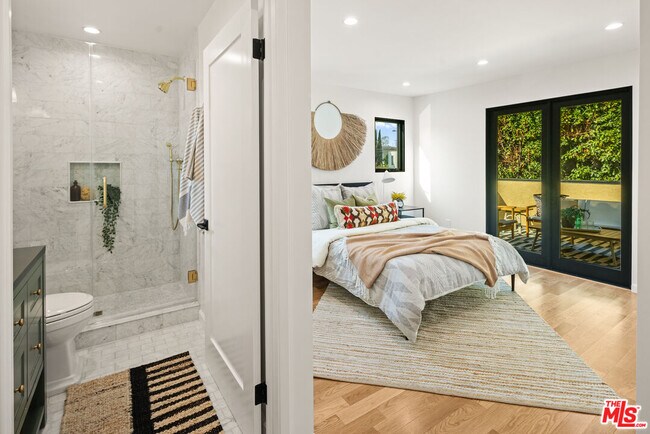 Building Photo - 2613 5th St