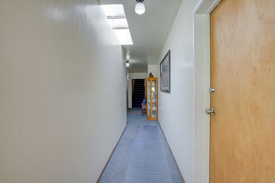 Building Photo - 3600 Grand Ave