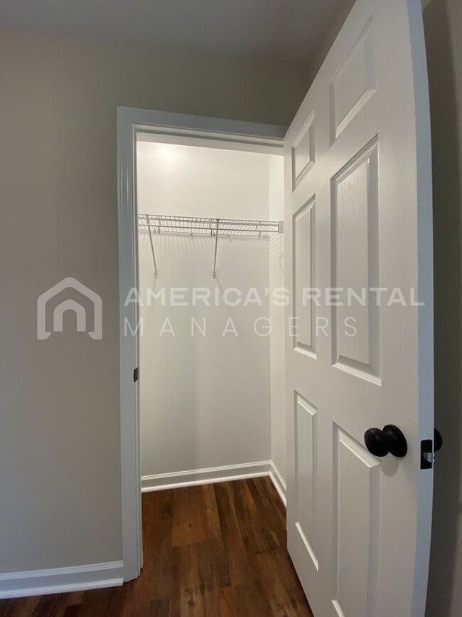 Building Photo - Home for Rent in Cullman! View with 48 Hou...