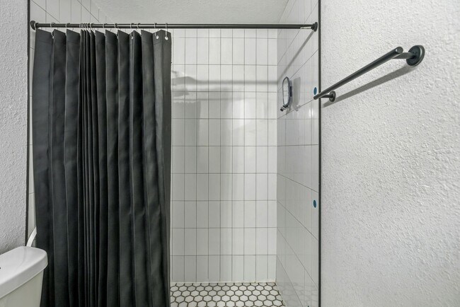 Building Photo - 2837 S Hills Ave