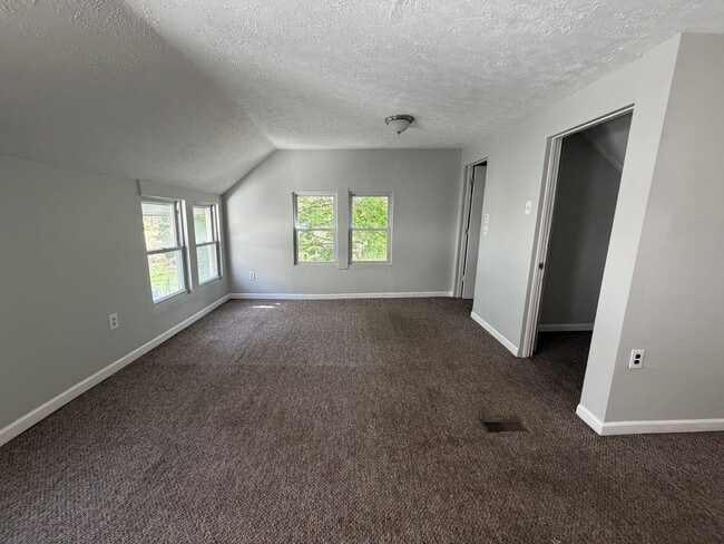 Building Photo - Charming West Side Home with Covered Porch & First-Floor Laundry
