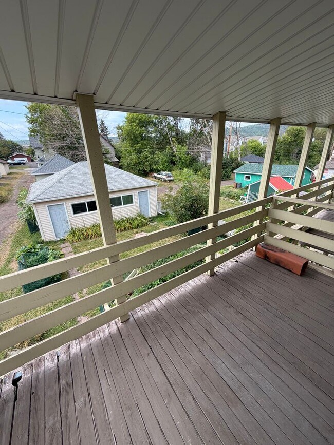 Building Photo - 409 N 51st Ave W