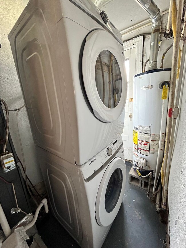 Building Photo - 100 Mardick Rd