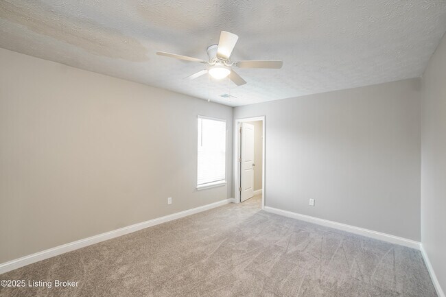 Building Photo - 9137 River Trail Dr