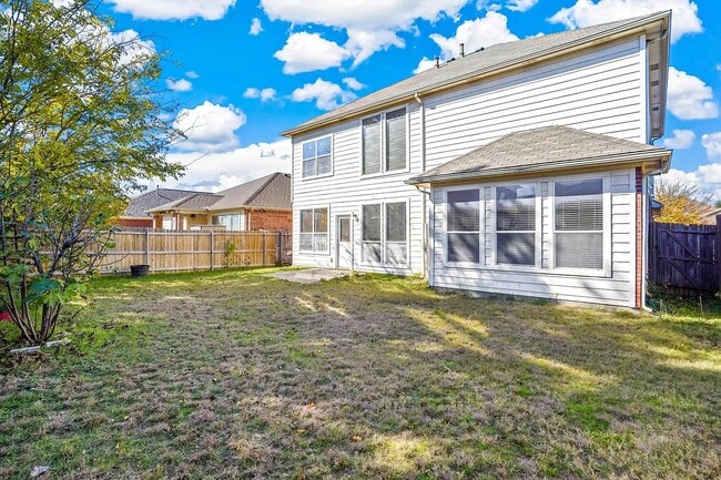 Building Photo - 6200 Melanie Dr