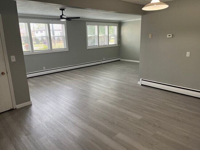 Building Photo - 22 Barone Cir