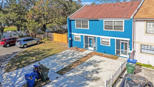 Building Photo - Apply NOW for $25 and Get 1/2 off July if ...