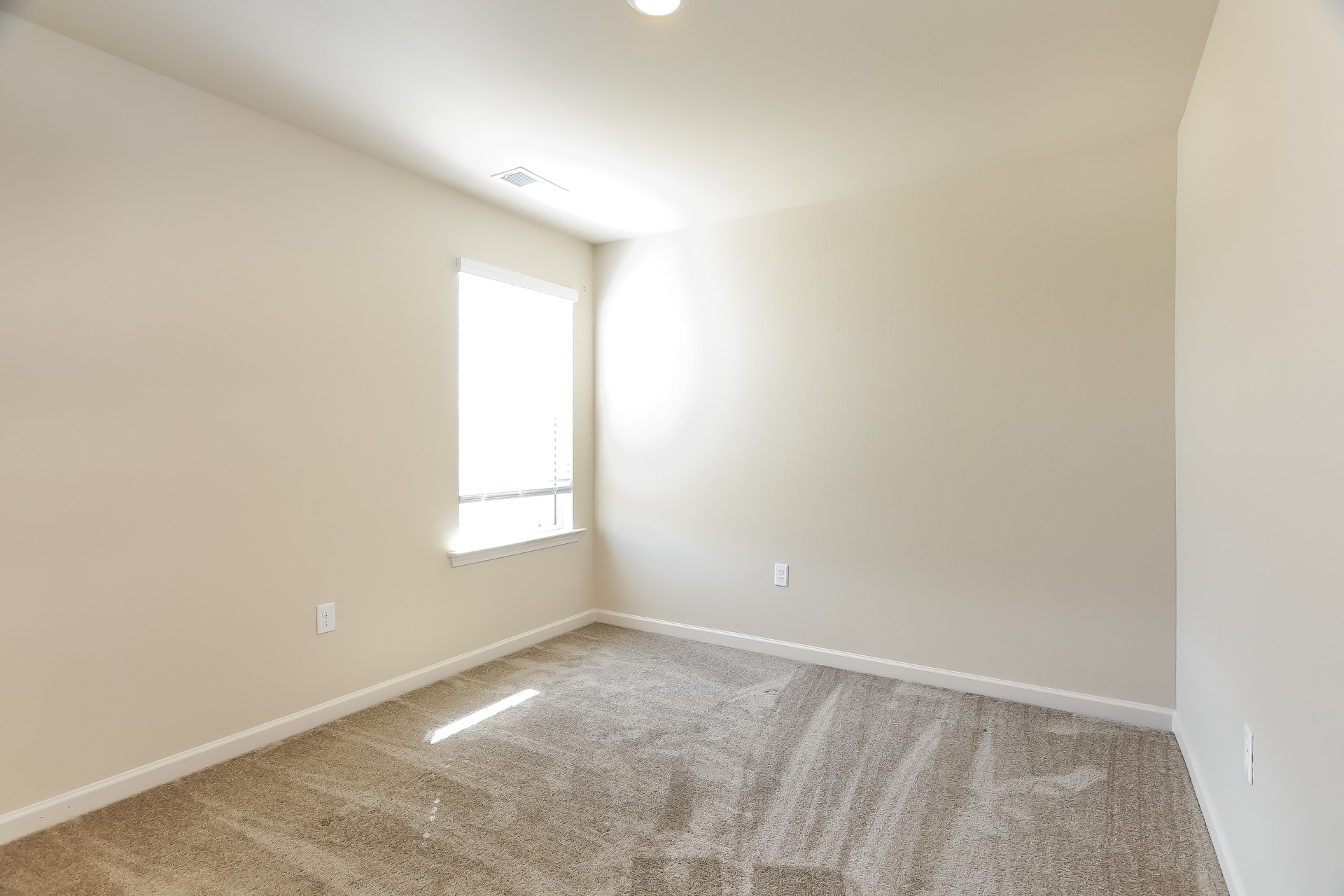 Building Photo - 6310 Rainbow Row
