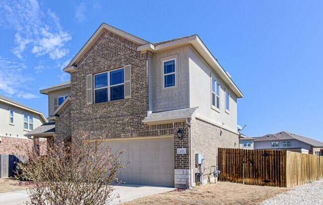 Building Photo - 508 Nogales Ln
