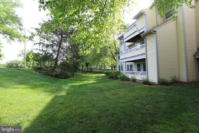 Building Photo - 119 Acadia Ct