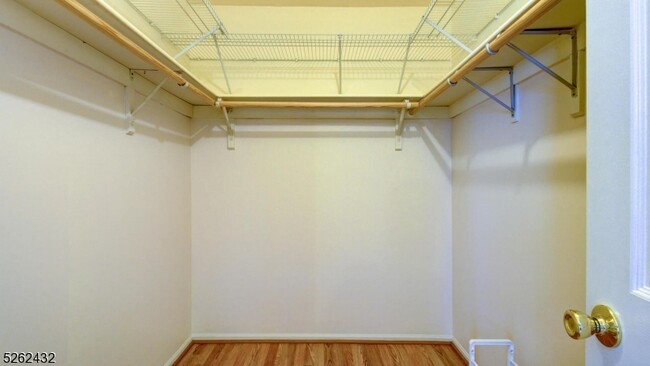 Building Photo - 70 Bayberry Dr