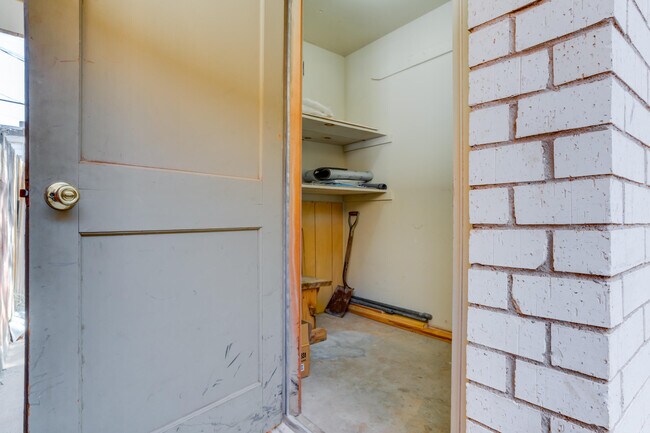 Building Photo - 3610 54th St