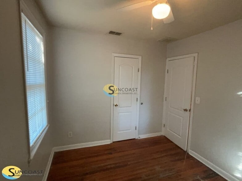 Building Photo - 1291 Randolph St