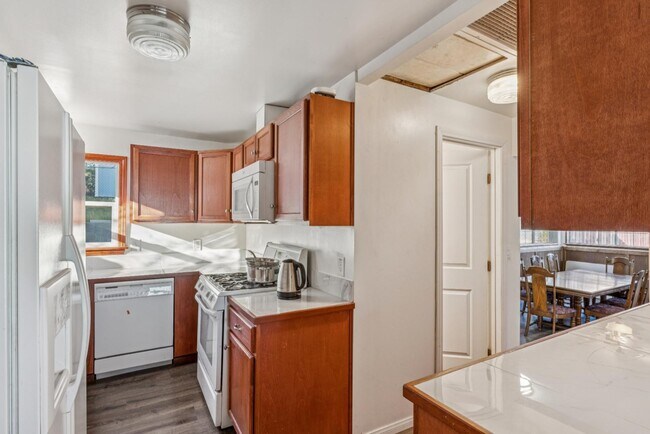 Building Photo - 25008 Ocean View Dr